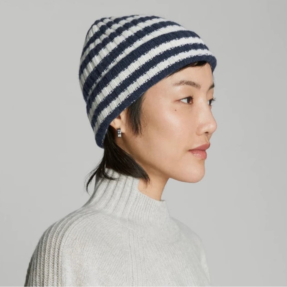 Everlane Beanie Hat Cashmere Wool Navy Cream Striped One Size Men Women Unisex - Picture 3 of 3